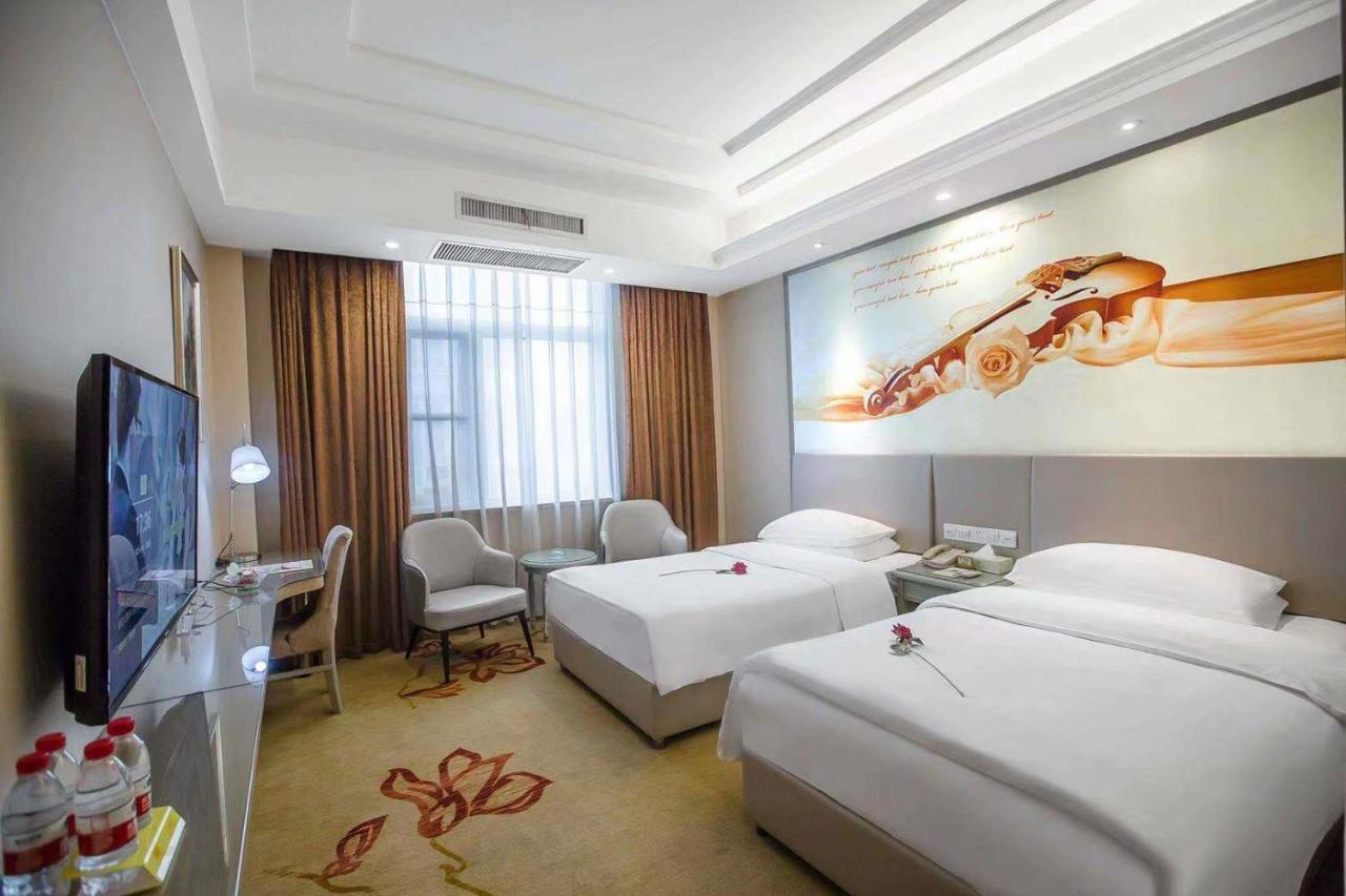 Vienna Hotel Nanyang People Road Extérieur photo
