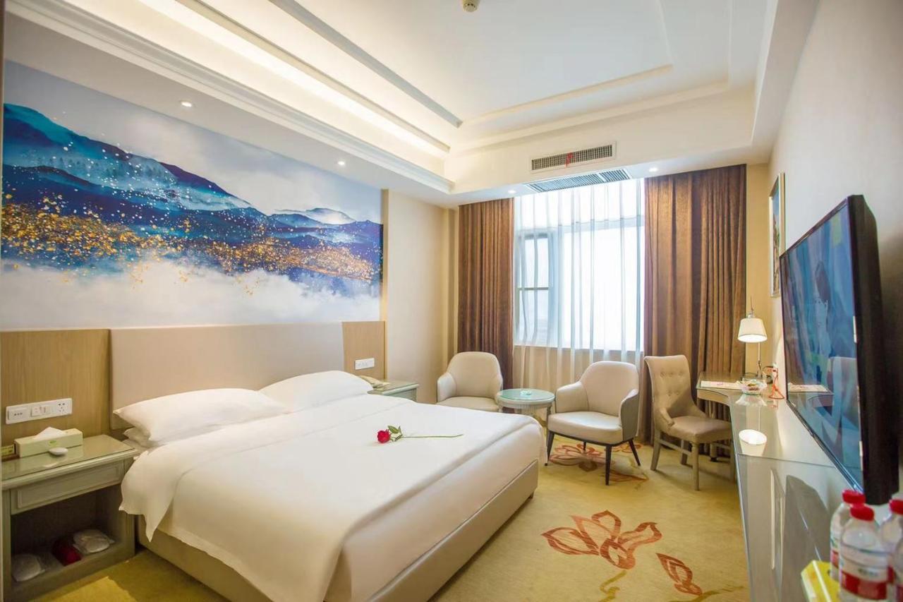 Vienna Hotel Nanyang People Road Extérieur photo
